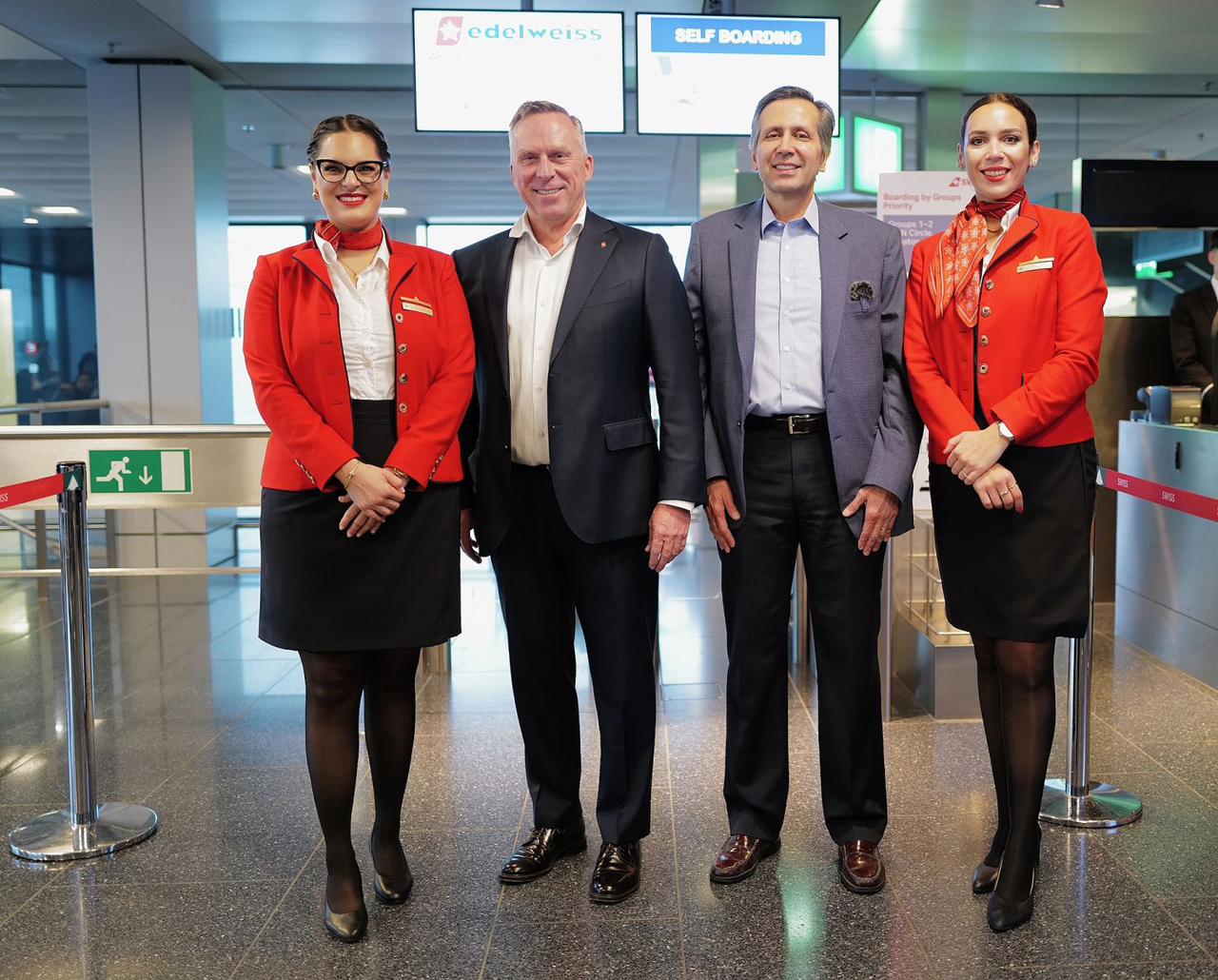 Primer vuelo directo entre Zúrich y Bogotá despegó con 300 pasajeros hacia Colombia