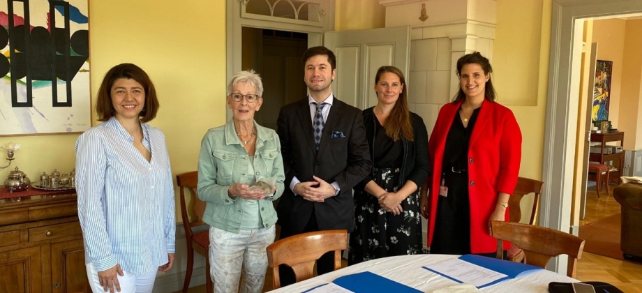 La Embajada de Colombia continúa recuperando bienes del patrimonio cultural de los colombianos 