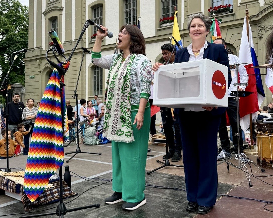 Embajada de Colombia presentó al Grupo Kandáleko en la Segunda Edición del Festival Cultural y Gastronómico Latinoamericano en Berna 