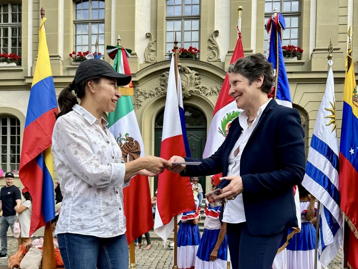 Embajada de Colombia presentó al Grupo Kandáleko en la Segunda Edición del Festival Cultural y Gastronómico Latinoamericano en Berna 